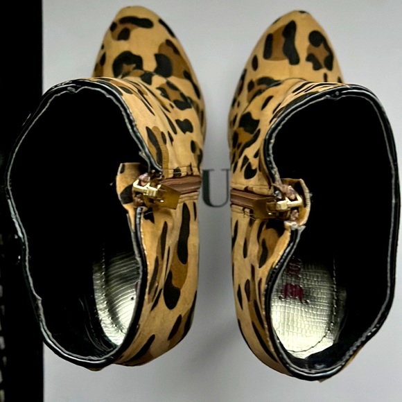 JF Animal Print Booties - Picture 9 of 11